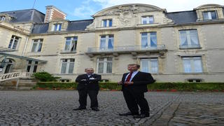 Christophe Mirmand, Préfet de Bretagne et d'Ille-et-Vilaine, accompagné de Gilles Brohan, de l'Office de tourisme de Rennes